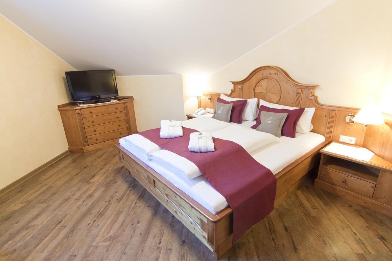 Spa & Naturhotel Outside Matrei in Osttirol Room photo