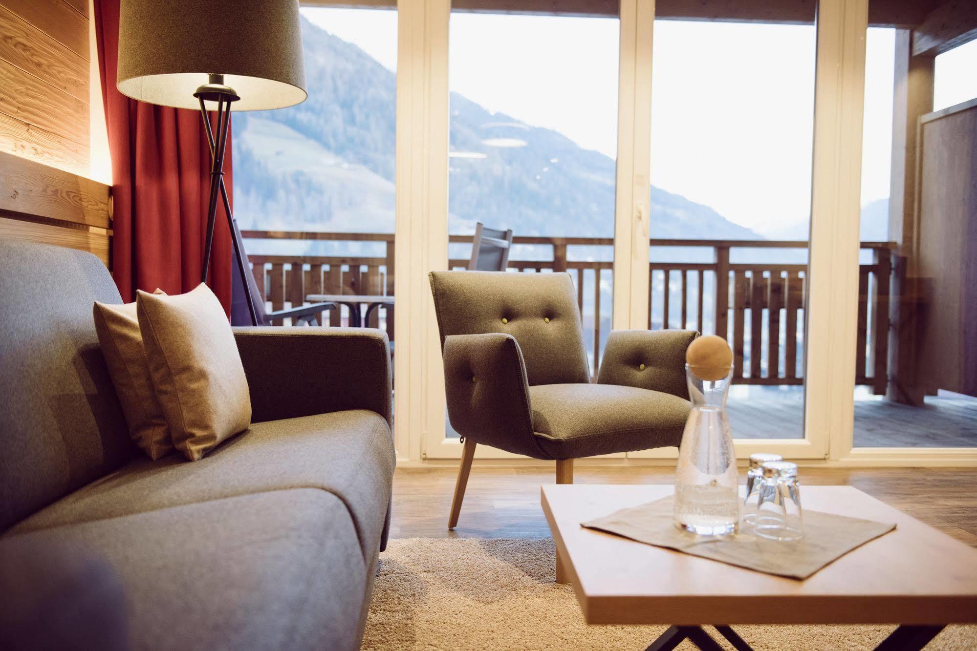 Spa & Naturhotel Outside Matrei in Osttirol Exterior photo
